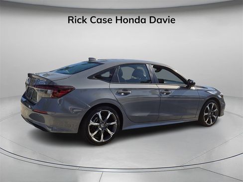 Used 2025 Honda Civic Sport Touring image 7