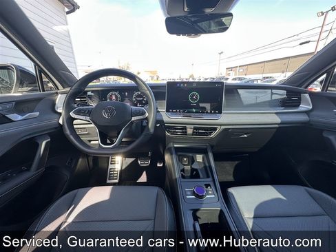Used 2025 Volkswagen Tiguan SE R-Line AWD/4WD image 20