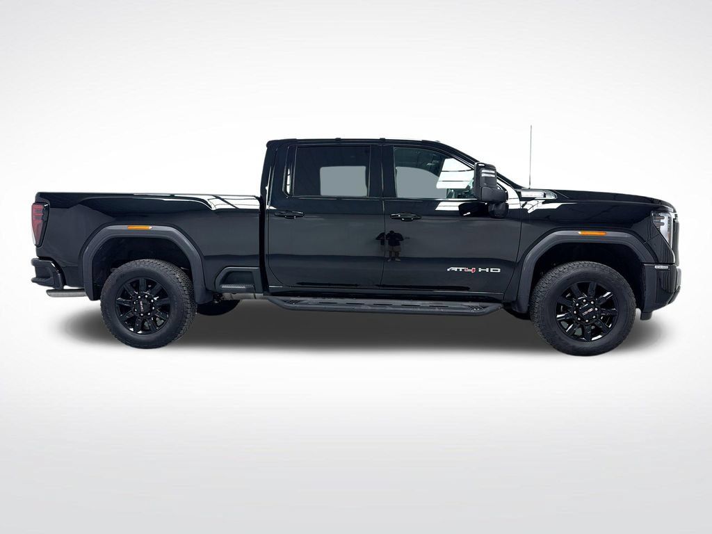 Used 2025 GMC Sierra 2500 AT4 AWD/4WD image 10