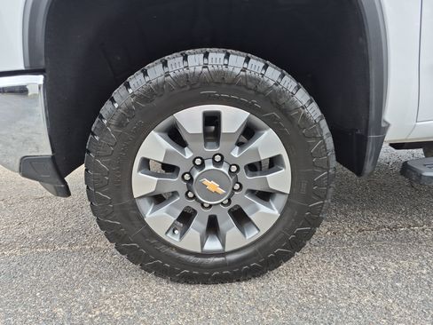 Used 2026 Chevrolet Silverado 2500 LT w/ All Star Edition AWD/4WD image 11