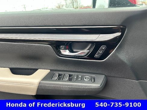 Used 2025 Honda CR-V EX-L image 30