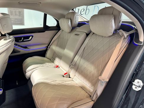 Used 2026 Mercedes-Benz S 500 4MATIC image 31