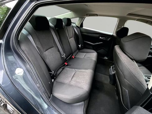 Used 2025 Honda Accord SE image 19