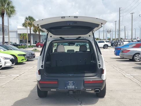 Used 2025 Hyundai Santa Fe SE FWD image 11