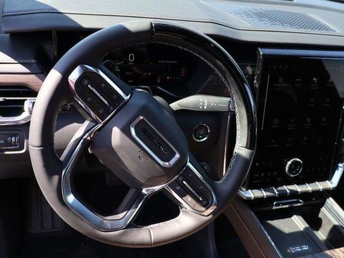 New 2026 GMC Acadia Denali Ultimate AWD/4WD image 27