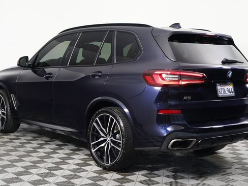 Used 2022 BMW X5 M50i image 6