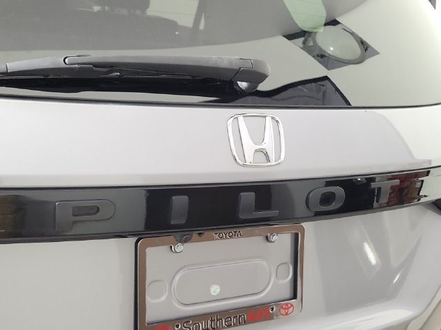 Used 2024 Honda Pilot EX-L image 9