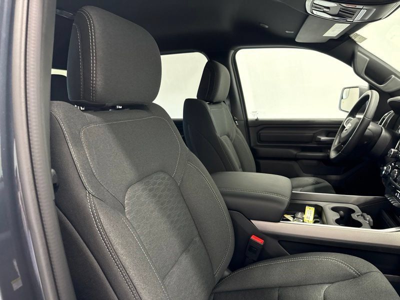 New 2026 RAM 1500 Express AWD/4WD image 14