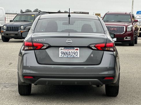 Used 2024 Nissan Versa S FWD image 5