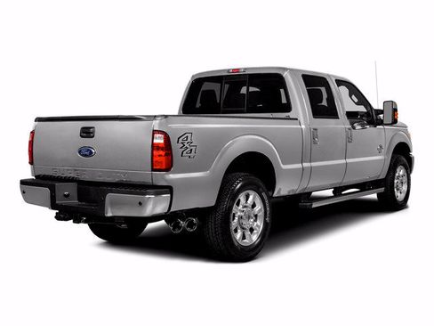 Used 2016 Ford F250 XLT AWD/4WD image 2