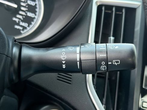 Used 2019 Subaru Forester Premium image 28