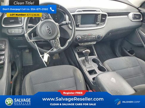 Used 2017 Kia Sorento AWD w/ LX V6 Convenience Package image 11