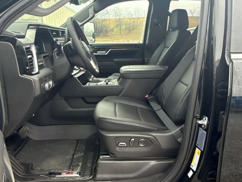 New 2025 GMC Sierra 2500 Denali w/ Denali Reserve Package image 18