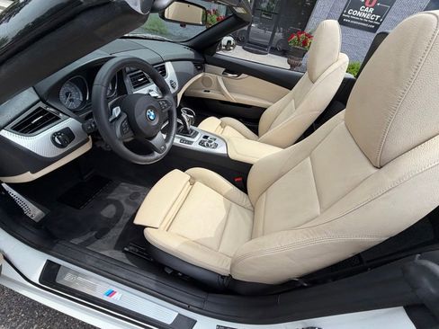 Used 2011 BMW Z4 sDrive35is RWD image 22