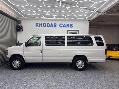 Used 2012 Ford E-350 and Econoline 350 XLT image 1