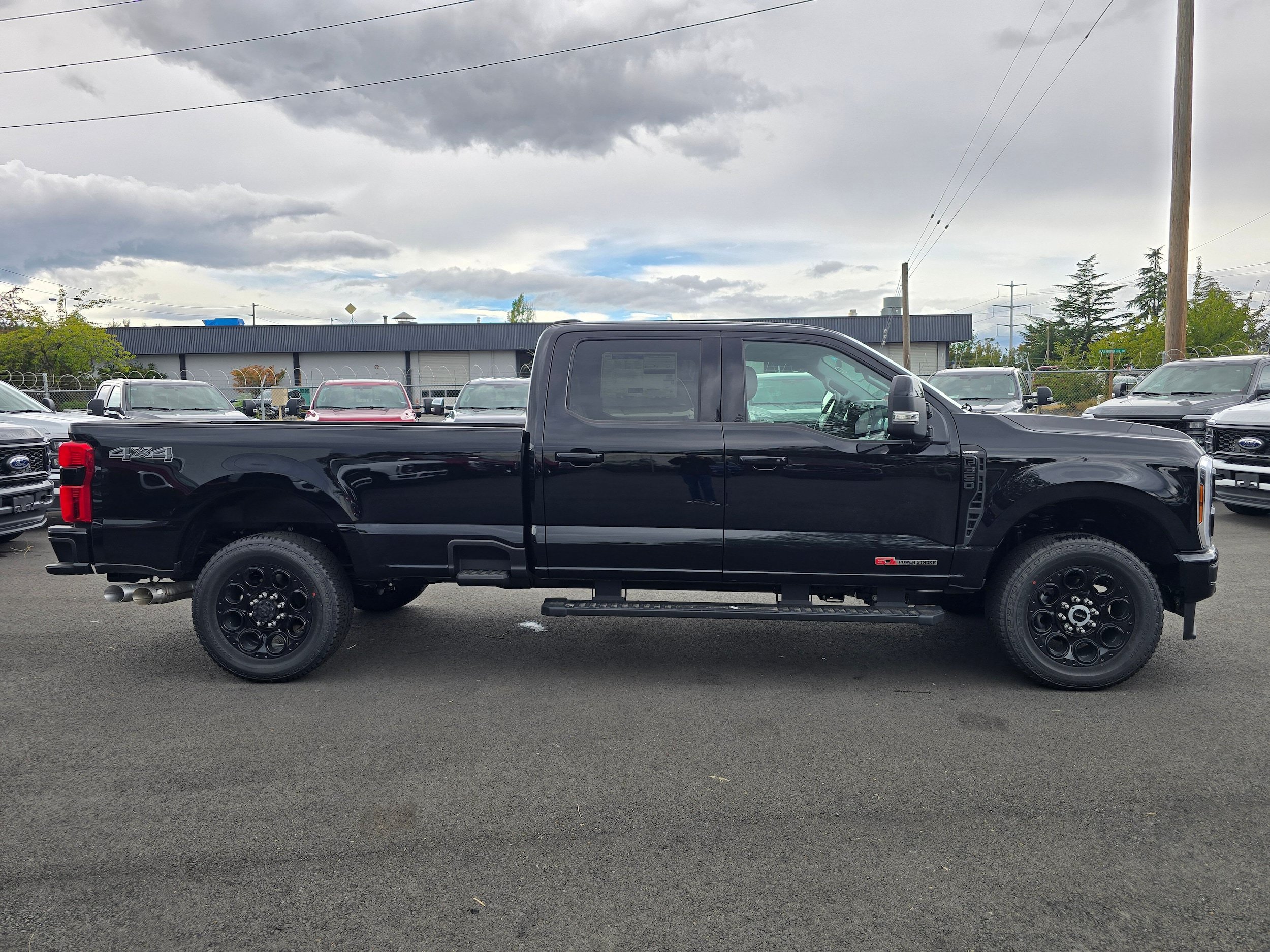 New 2026 Ford F350 Lariat w/ Black Appearance Package AWD/4WD image 4
