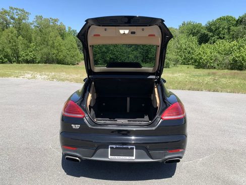 Used 2015 Porsche Panamera w/ Premium Package RWD image 9