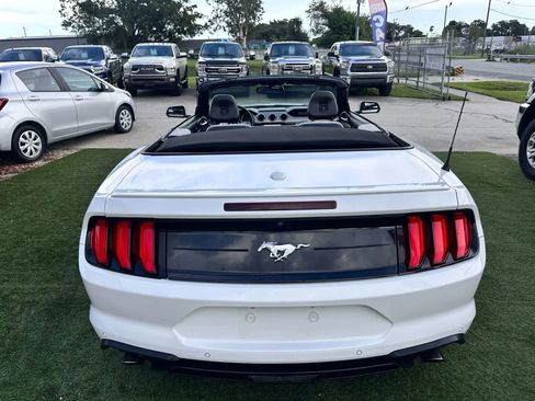 Used 2020 Ford Mustang Premium image 21