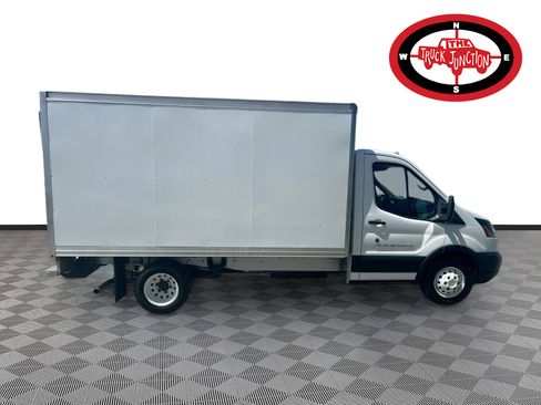 Used 2019 Ford Transit 350 156 DRW RWD image 8