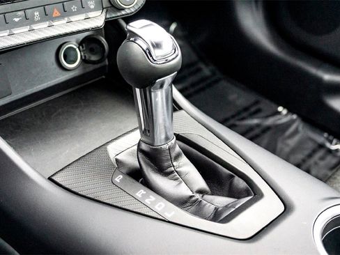 Used 2024 Ford Mustang EcoBoost image 25