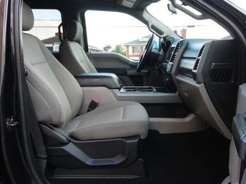 Used 2021 Ford F250 XLT w/ XLT Premium Package AWD/4WD image 10