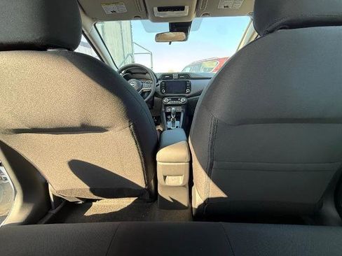 New 2025 Nissan Versa SR w/ Trunk Package image 13