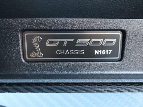 Used 2022 Ford Mustang Shelby GT500 w/ Carbon Fiber Track Pack image 11