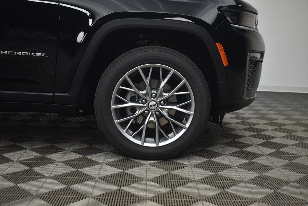 New 2027 Jeep Grand Cherokee Limited AWD/4WD image 10