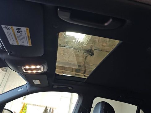 Used 2022 Mercedes-Benz GLE 350 4MATIC w/ Premium Package image 22