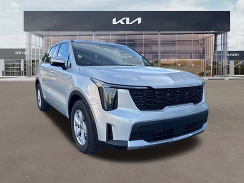 New 2026 Kia Sorento LX FWD image 1