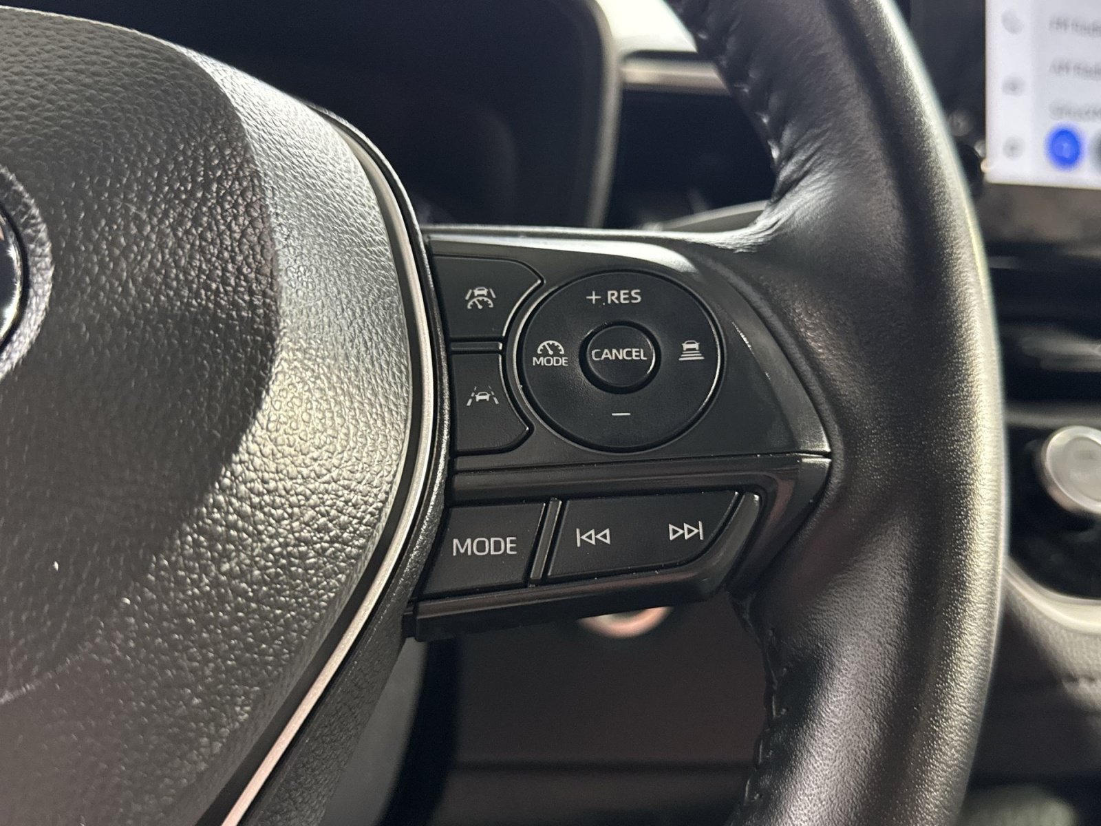 Used 2025 Toyota Corolla SE FWD image 44
