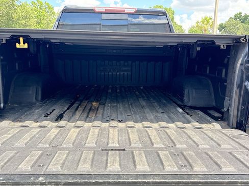 Used 2020 GMC Sierra 1500 SLT w/ SLT Premium Plus Package AWD/4WD image 12
