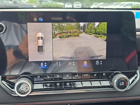 New 2026 Chevrolet Colorado Z71 w/ Technology Package AWD/4WD image 32