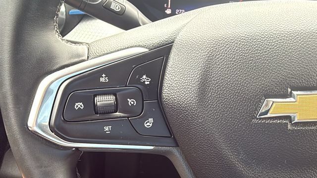 Used 2025 Chevrolet Trax LT w/ LT Convenience Package FWD image 17