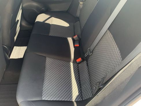 Used 2022 Nissan Versa S FWD image 20
