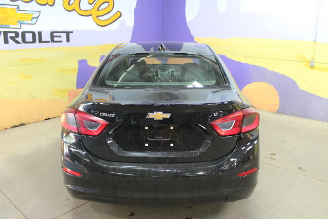 Used 2018 Chevrolet Cruze LT FWD image 7