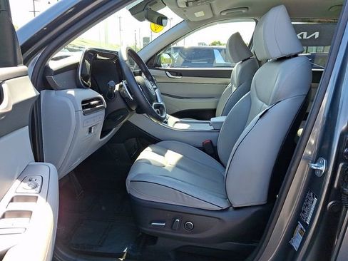 Used 2025 Hyundai Palisade SEL AWD/4WD image 16
