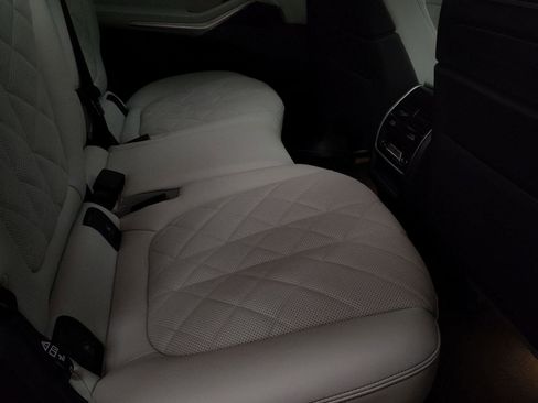 Used 2026 BMW X7 xDrive40i image 25