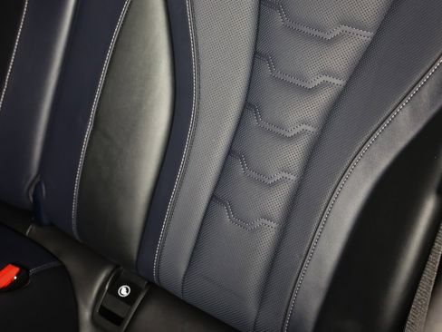 Used 2022 BMW M850i xDrive Coupe image 33