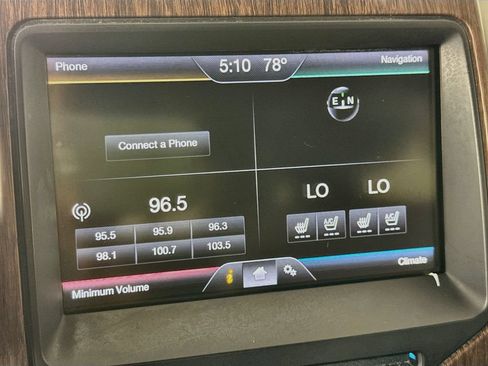 Used 2014 Ford F150 Lariat w/ Equipment Group 502A Luxury AWD/4WD image 15