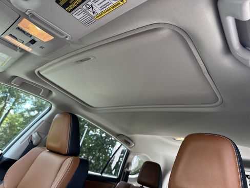 Used 2017 Toyota RAV4 Platinum FWD image 28