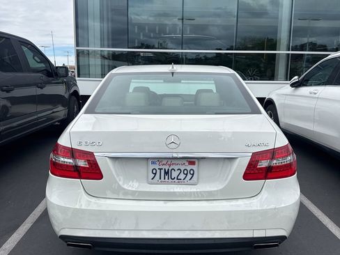 Used 2011 Mercedes-Benz E 350 4MATIC Sedan w/ Premium 1 Pkg image 4