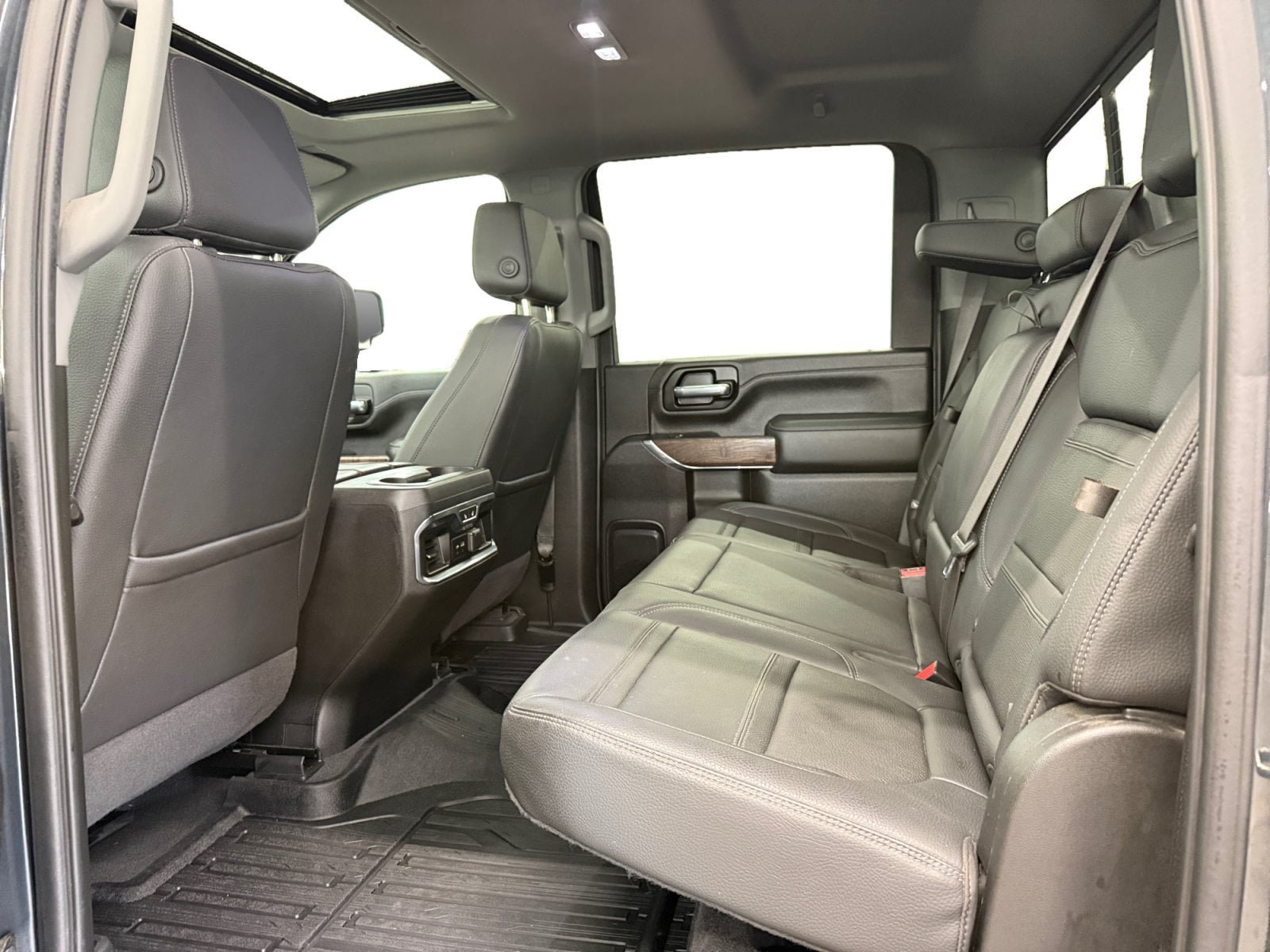 Used 2023 GMC Sierra 2500 Denali w/ Denali Ultimate Package AWD/4WD image 10