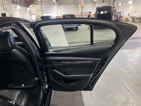 Used 2022 MAZDA MAZDA3 s FWD image 24