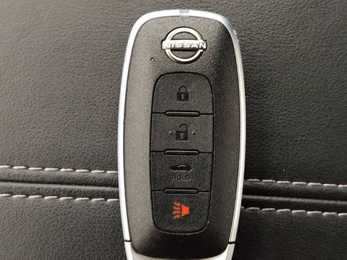 Used 2025 Nissan Sentra SV FWD image 32