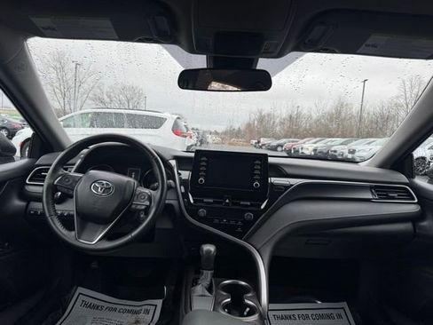 Used 2024 Toyota Camry SE FWD image 19