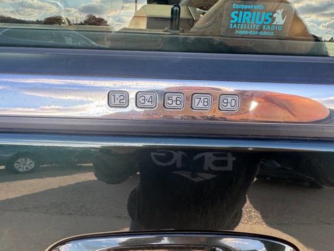 Used 2016 Ford Expedition EL Platinum image 41