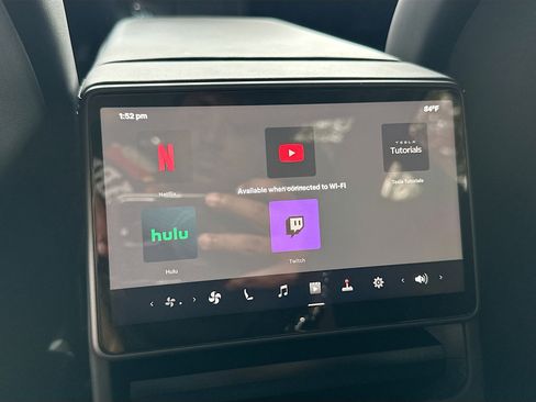 Used 2024 Tesla Model 3 Standard Range image 24