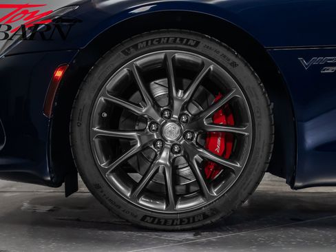 Used 2017 Dodge Viper GTC w/ GTS Interior Package image 18