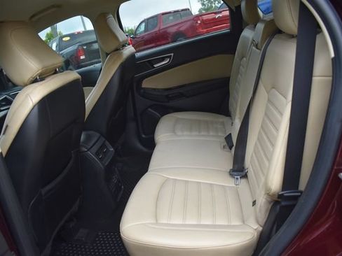 Used 2020 Ford Edge SEL w/ Convenience Package FWD image 19